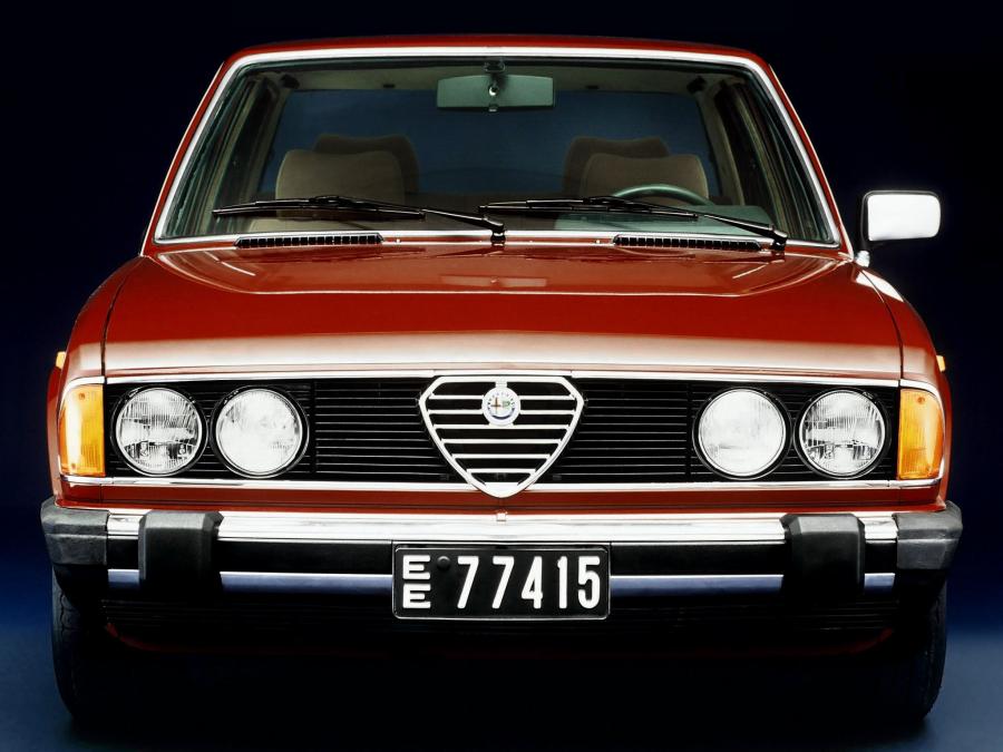  Alfa Romeo Alfa 6 (119) 1979 года  (фото 19 из 25)
